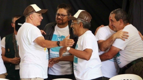 c9d560947980f5006b1f075d97141447_XL